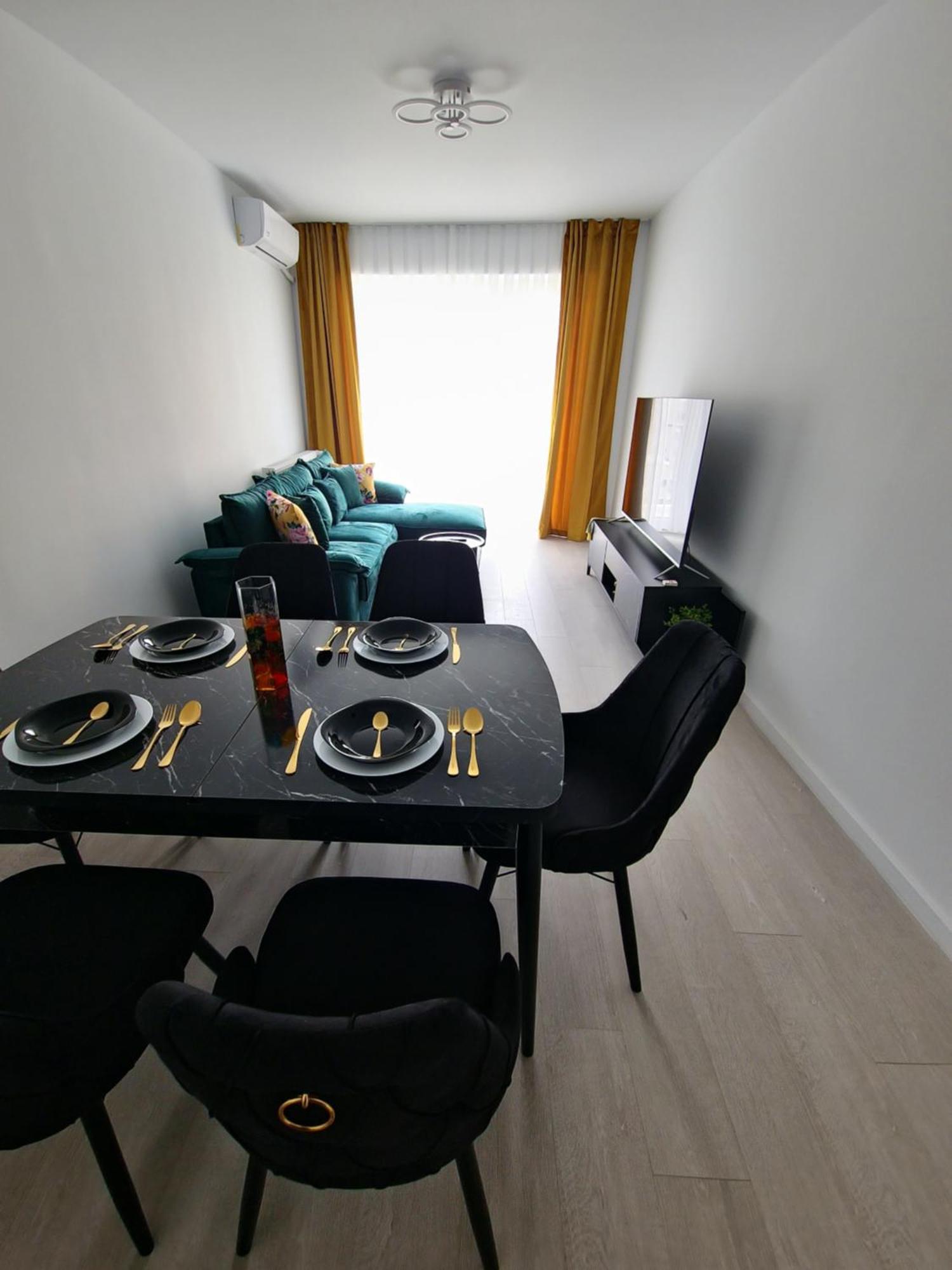 Better Than Home / Mai Bine Ca Acasa Oradea Eksteriør billede